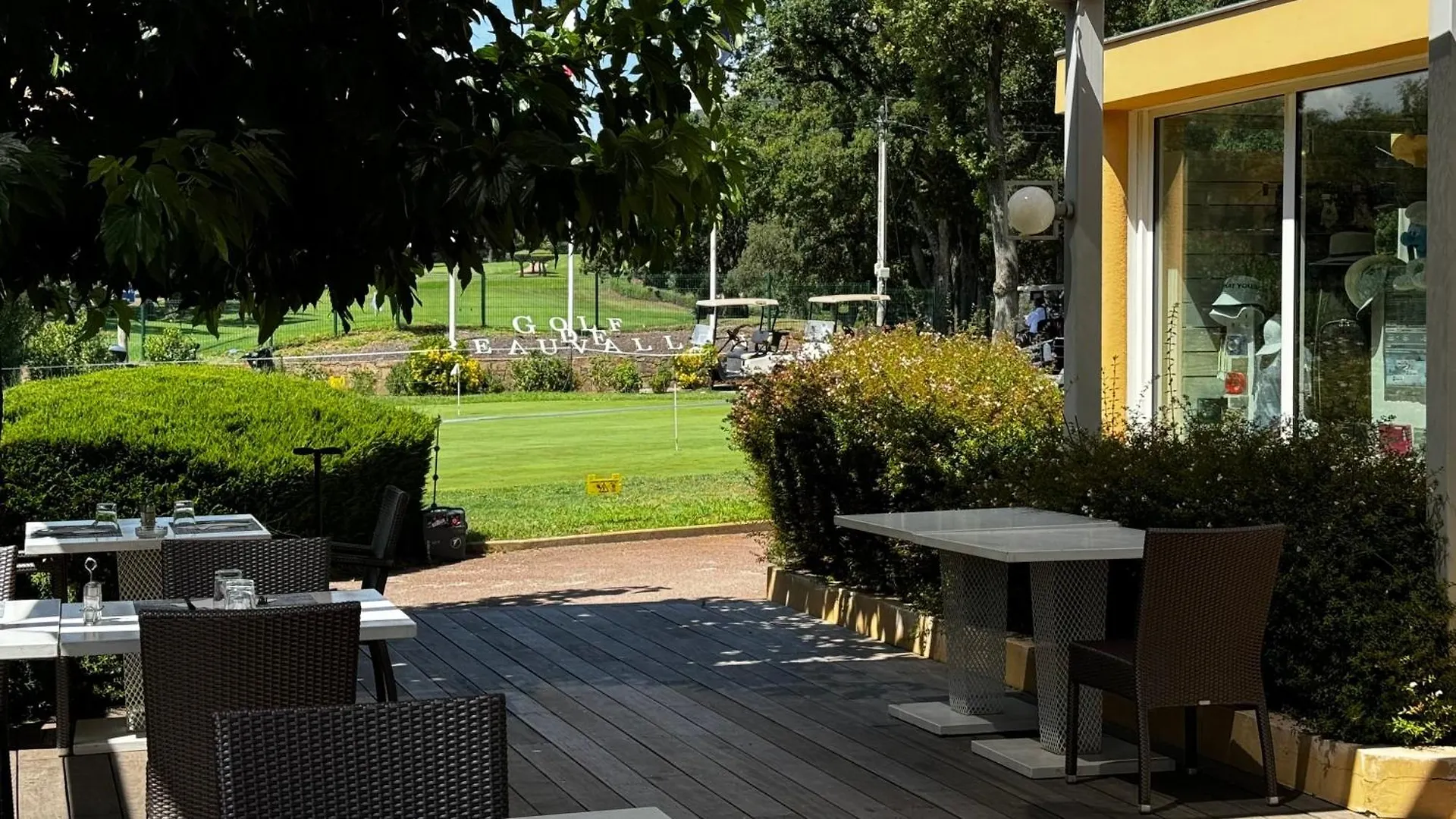 Le Mas Des Oliviers Grimaud 0*,