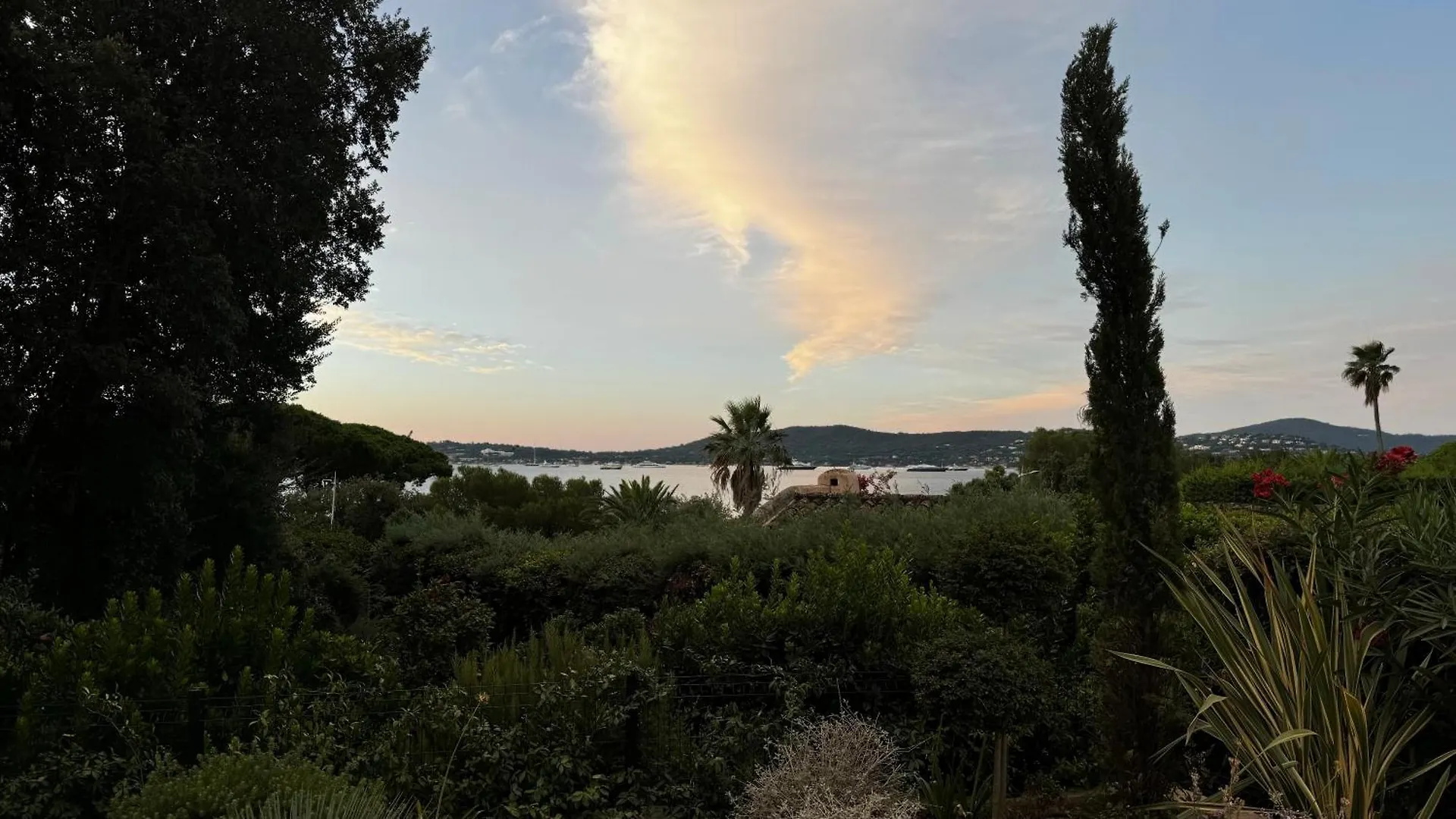 Le Mas Des Oliviers Grimaud 0*,  Fransa